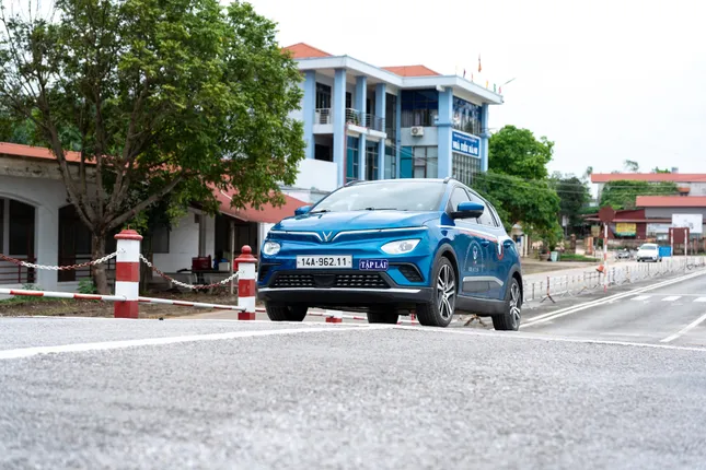 VinDT đẩy mạnh đào tạo lái xe điện hạng B tự động khắp 3 miền ảnh 2