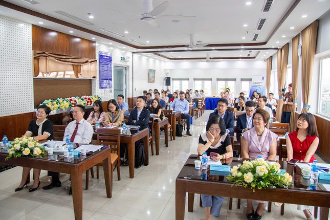 Xu hướng phát triển và kết quả ứng dụng công nghệ mới nhất trong nhãn khoa thế giới ảnh 3