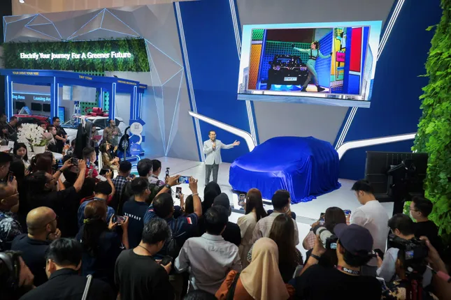Vinfast lập kỷ lục tại IIMS Surabaya 2025 với 4 giải thưởng, VF 3 được xướng tên &apos;Xe điện đô thị tốt nhất&apos; ảnh 2