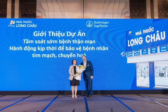 Boehringer Ingelheim đồng hành cùng Long Châu triển khai miễn phí chương trình tầm soát bệnh thận mạn sớm cho cộng đồng ảnh 1