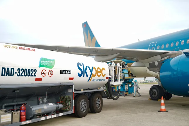 SAF 'cất cánh' trên nhiều chuyến bay nội địa: Vietnam Airlines dẫn đầu xu hướng xanh ảnh 3