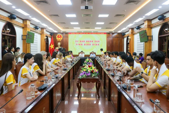 Nam vương siêu mẫu thể hình thế giới đổ bộ Quy Nhơn ảnh 1