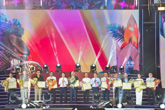 Nam A Bank &apos;say Hi&apos; Nha Trang cùng Lễ hội Văn hóa – Du lịch biển Nha Trang 2025 ảnh 2