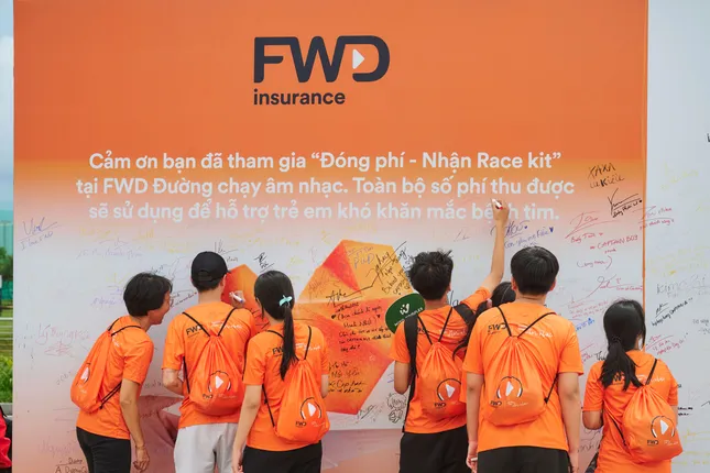 Combo hoạt động và trải nghiệm ý nghĩa tại FWD Đường chạy âm nhạc ảnh 3