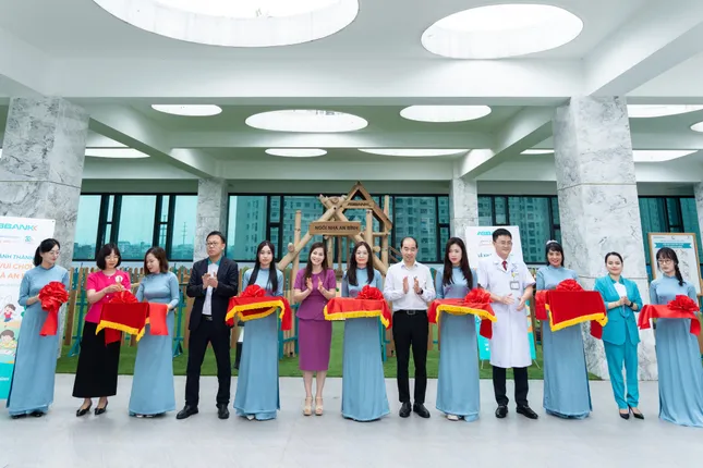 ABBANK tri ân khách hàng và cộng đồng nhân kỷ niệm 32 năm thành lập ảnh 2