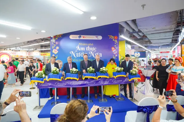 WinMart ra mắt &apos;Russia Corner&apos; – Tinh hoa văn hóa Nga tại siêu thị Việt ảnh 2