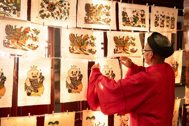 Mixue khởi động Cuộc thi vẽ Tuyết Vương lần thứ 3 &amp; Chuỗi hoạt động trải nghiệm làm tranh Đông Hồ ảnh 4