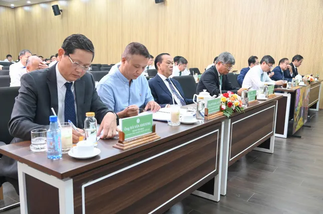 Tập đoàn Công nghiệp Cao su Việt Nam chia cổ tức 1.600 tỷ đồng ảnh 4