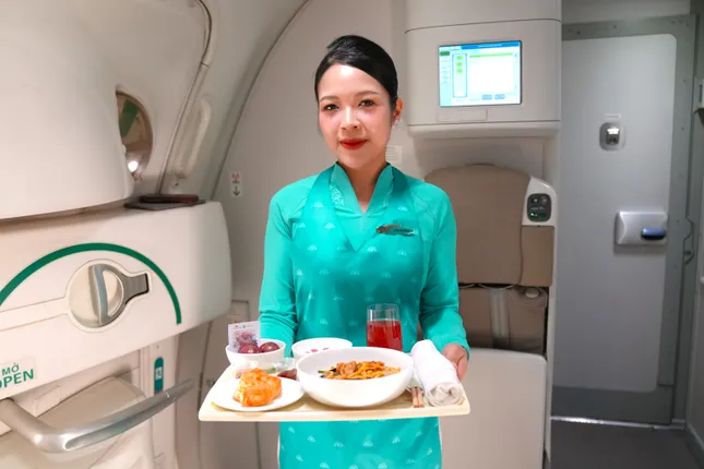 Vietnam Airlines đưa mận hậu Sơn La lên thực đơn trên không ảnh 4