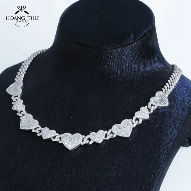 Hoàng Thứ Jewelry, 35 năm kế thừa di sản và hành trình đổi mới 'Trái tim' ảnh 2
