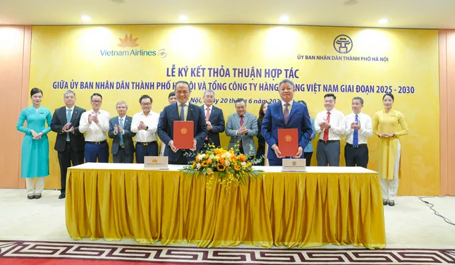 Vietnam Airlines và TP. Hà Nội ký kết thỏa thuận hợp tác ảnh 1