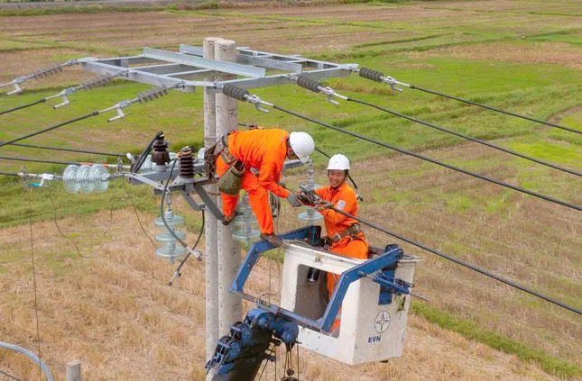 EVNCPC chủ động đảm bảo cung ứng điện mùa nắng nóng ảnh 4