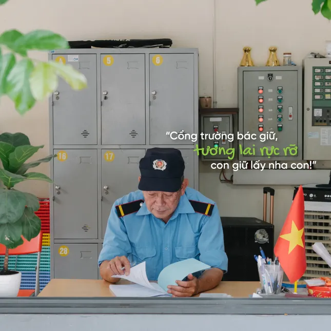 Xúc động bộ ảnh 'Đợi mình là rực rỡ': Lời nhắn gửi từ khắp các nẻo đường Hà Nội tiếp sức sĩ tử mùa thi ảnh 6