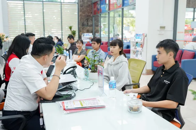 Chủ động xét học bạ, vững vàng tâm lý vào đại học với mức điểm từ 18 ảnh 1