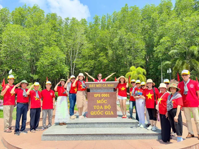 Tour Miền Tây khởi hành từ Cần Thơ của Công ty du lịch Khám Phá Miền Tây hút khách ảnh 1