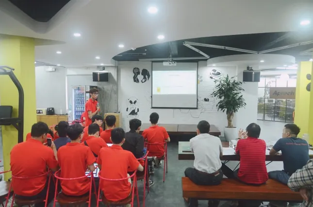 Aptech nhận cúp 'Đơn vị Đào tạo CNTT Xuất sắc' tại Sao Khuê 2025 ảnh 2