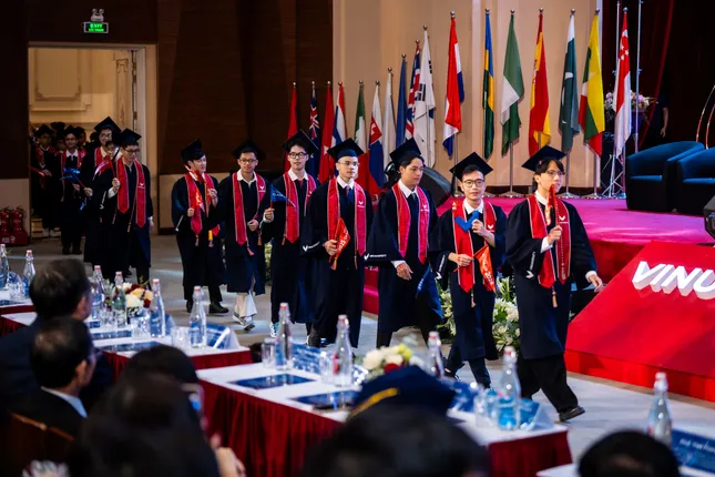 Dấu ấn thế hệ kiên cường: Hơn một nửa tân khoa khóa 2 VinUni được nhận làm việc tại các tập đoàn toàn cầu ảnh 3