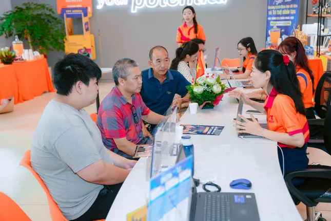 Thi xong chưa phải là xong: Bí kíp chọn đúng trường học CNTT cho tương lai vững vàng ảnh 1
