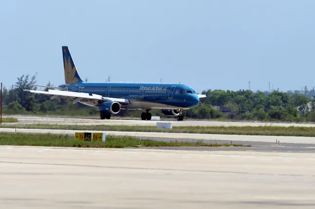 Chuyến bay của Vietnam Airlines hạ cánh khẩn cấp để cấp cứu hành khách ảnh 1