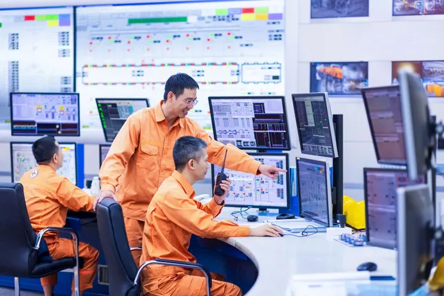 EVNGENCO1 sản xuất 18,7 tỷ kWh trong nửa đầu năm 2025 ảnh 2