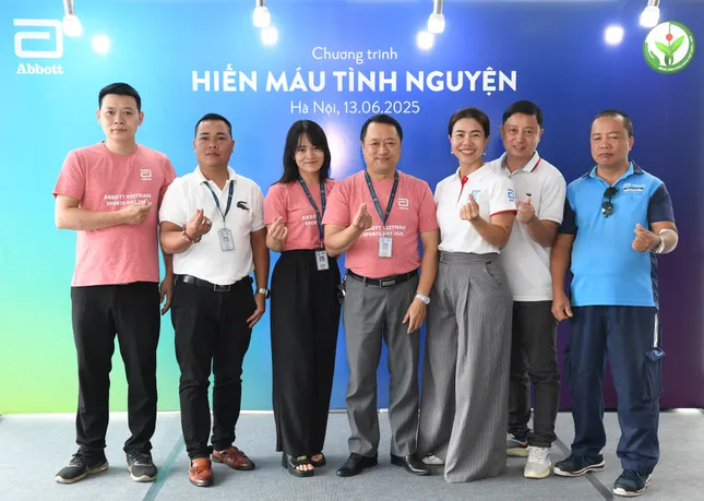 ABBOTT mang công nghệ đến gần hơn với cộng đồng hiến máu trẻ ảnh 1