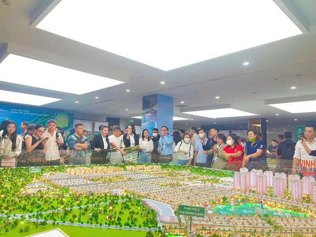 Sở hữu thấp tầng với suất đầu tư nhỏ hơn giá trị căn hộ trung tâm - Bước ngoặt tạo thanh khoản cho Vinhomes Green City ảnh 2