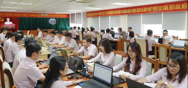 Xây dựng Đảng bộ Ngân hàng Chính sách xã hội Trung ương vững mạnh toàn diện, đồng hành cùng đất nước ảnh 2