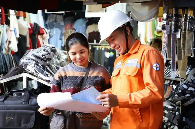 EVNCPC đẩy mạnh tuyên truyền, kiểm tra an toàn điện, phòng chống cháy nổ trong cộng đồng ảnh 1