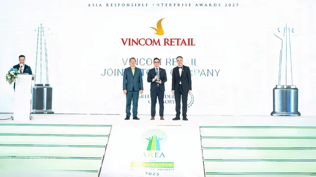 Vincom Retail tiếp tục được vinh danh top 50 công ty niêm yết tốt nhất Việt Nam và lãnh đạo xanh châu Á ảnh 1