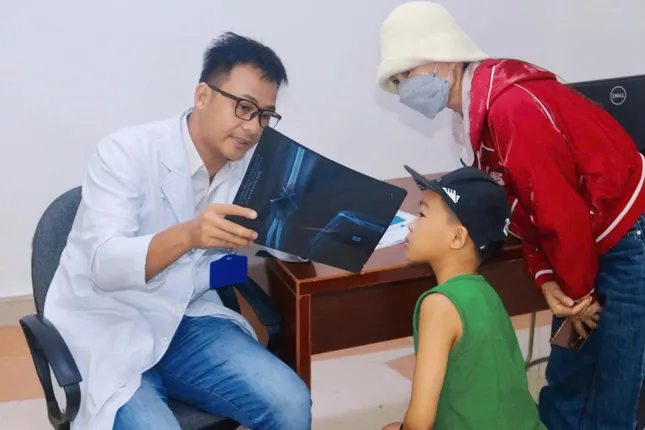 Phẫu thuật thành công dị tật lún dương vật bẩm sinh ảnh 2