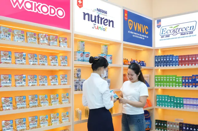 VNVC ký kết hợp tác với Nestlé Health Science nâng cao kiến thức về sức khỏe dinh dưỡng ảnh 2