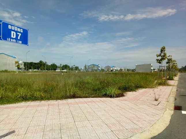Vụ ‘xẻ' 7.000 m2 đất công phân lô bán nền: Ngưng mọi hoạt động giao dịch ảnh 2