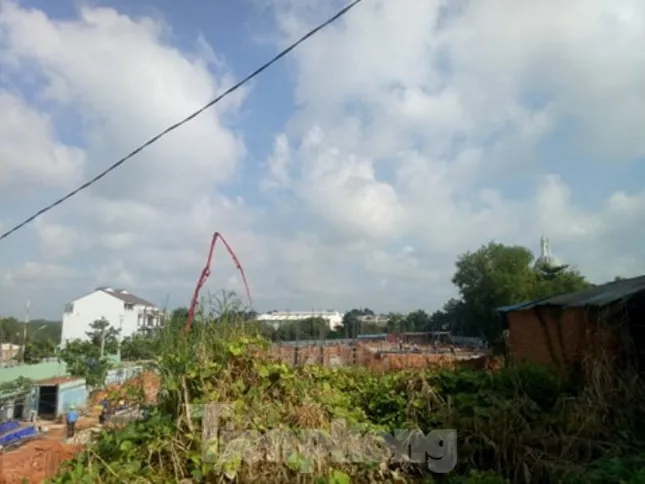 ‘Siêu dự án’ Bình Dương: Nội bộ lôi nhau ra tòa, 'cò' rao bán rầm rộ ảnh 2
