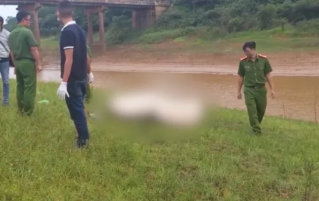 Đi giăng lưới, phát hiện thi thể nam giới bị trói tay trôi sông ảnh 1