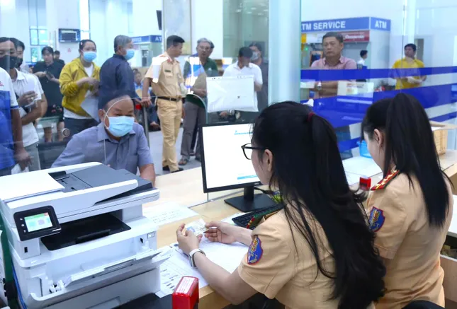 Hoạt động của lực lượng CSGT ở Bình Dương cũ sau hợp nhất với TPHCM ra sao? ảnh 1
