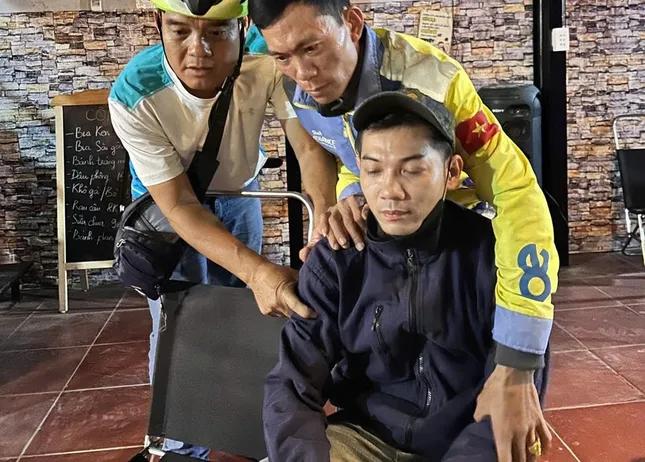 Người phụ nữ bị 'phi công' cùng công ty tống tiền, tình bằng clip ân ái trong một đêm say ảnh 1