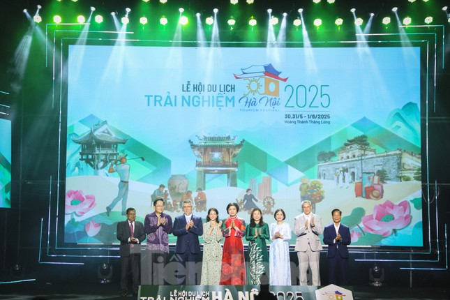 Ăn thả ga, vui chơi 1/6 thoả thích tại Lễ hội Du lịch Hà Nội 2025 ảnh 1