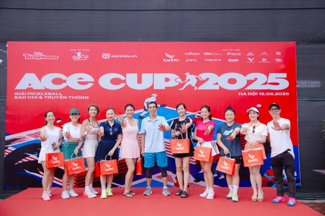 &apos;Lộ diện&apos; những nhà vô địch giải Pickleball Báo chí và Truyền thông - ACE Cup 2025 ảnh 2