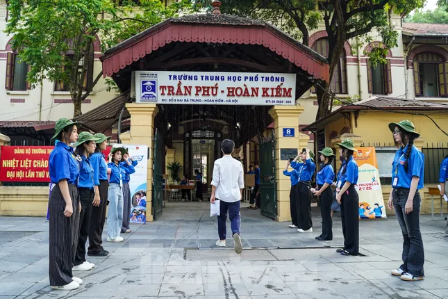 'Hạnh Phúc' của Giang Nam có mặt trong bài thi Ngữ Văn: Gợi ý giải đề ảnh 3