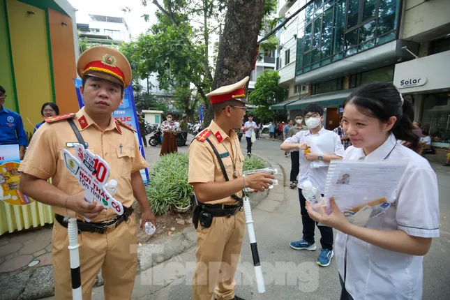 'Hạnh Phúc' của Giang Nam có mặt trong bài thi Ngữ Văn: Gợi ý giải đề ảnh 9