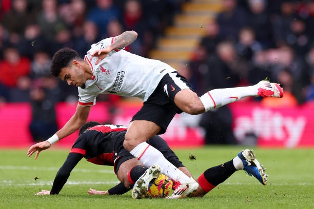 Salah đưa Liverpool vượt ải Bournemouth ảnh 4