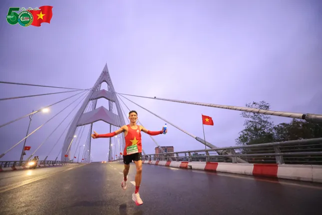 Anh nông dân khiến Tuyên Quang ‘nở mày nở mặt’ ở giải VĐQG marathon và cự ly dài báo Tiền Phong ảnh 3