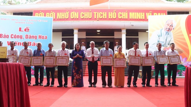 Bí thư Hậu Giang kêu gọi cán bộ, nhân dân chung tay xây dựng tỉnh sau sáp nhập ảnh 4