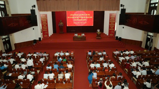 Lãnh đạo Hậu Giang: Tạo nhiều việc làm để người dân ‘ly nông bất ly hương’ ảnh 1