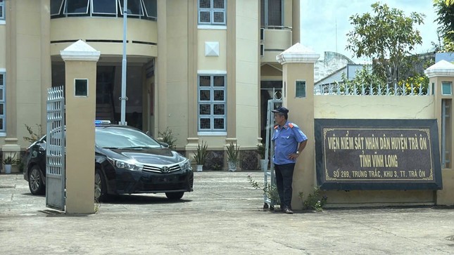 Viện KSND Tối cao làm việc với gia đình nữ sinh tử vong trong vụ tai nạn ở Vĩnh Long ảnh 1