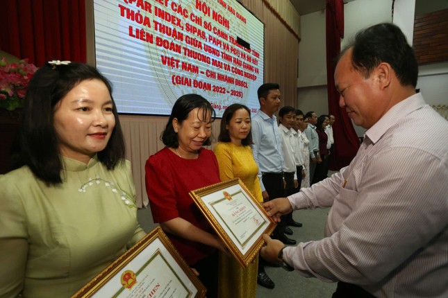 Lãnh đạo Hậu Giang: Xử lý nghiêm cán bộ, công chức có hành vi nhũng nhiễu ảnh 2