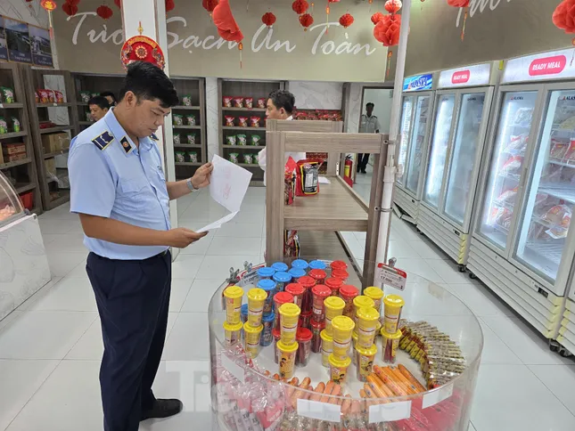 Điểm danh các cửa hàng bán thịt của Công ty C.P ở Cần Thơ vừa bị kiểm tra- Ảnh 14. Điểm danh các cửa hàng bán thịt của Công ty C.P ở Cần Thơ vừa bị kiểm tra- Ảnh 14.