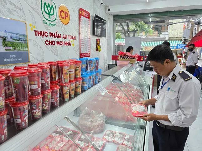 Điểm danh cửa hàng bán thịt của Công ty C.P ở Cần Thơ vừa bị kiểm tra ảnh 2