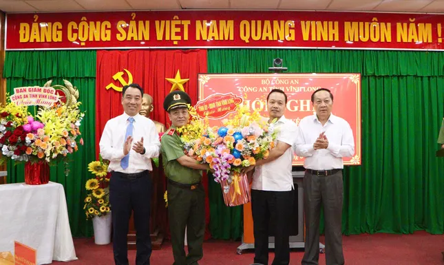 Giám đốc Công an tỉnh Vĩnh Long nghỉ hưu ảnh 1