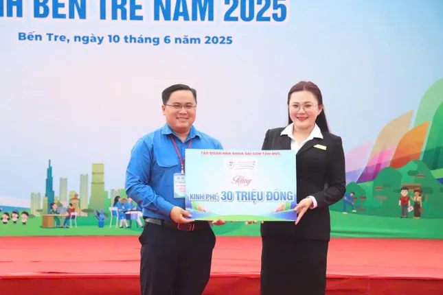 Tình nguyện hè, tuổi trẻ Bến Tre tích cực giúp người dân tiếp cận công nghệ ảnh 3